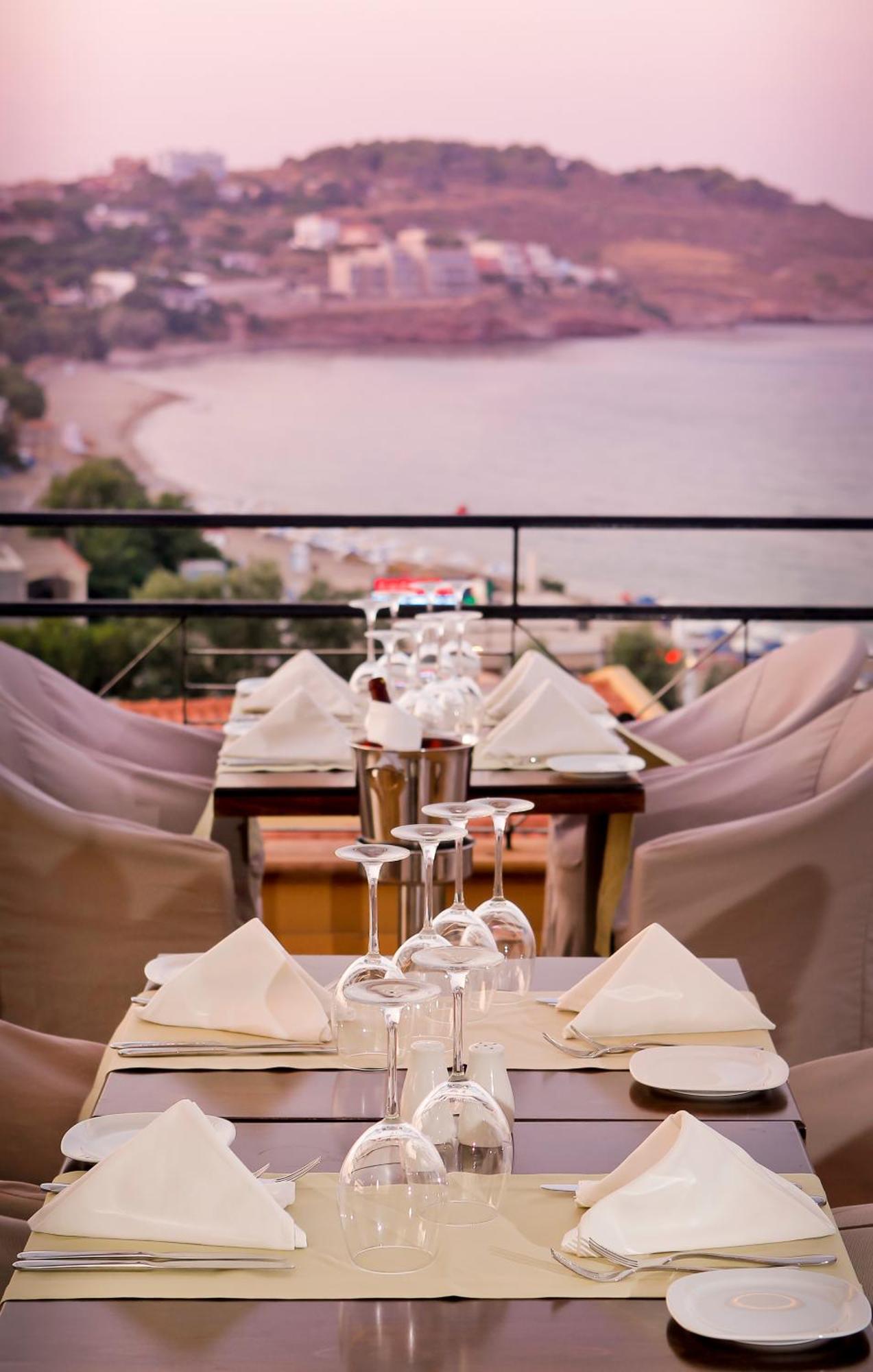 Sea View Resorts & Spa Карфас Екстериор снимка
